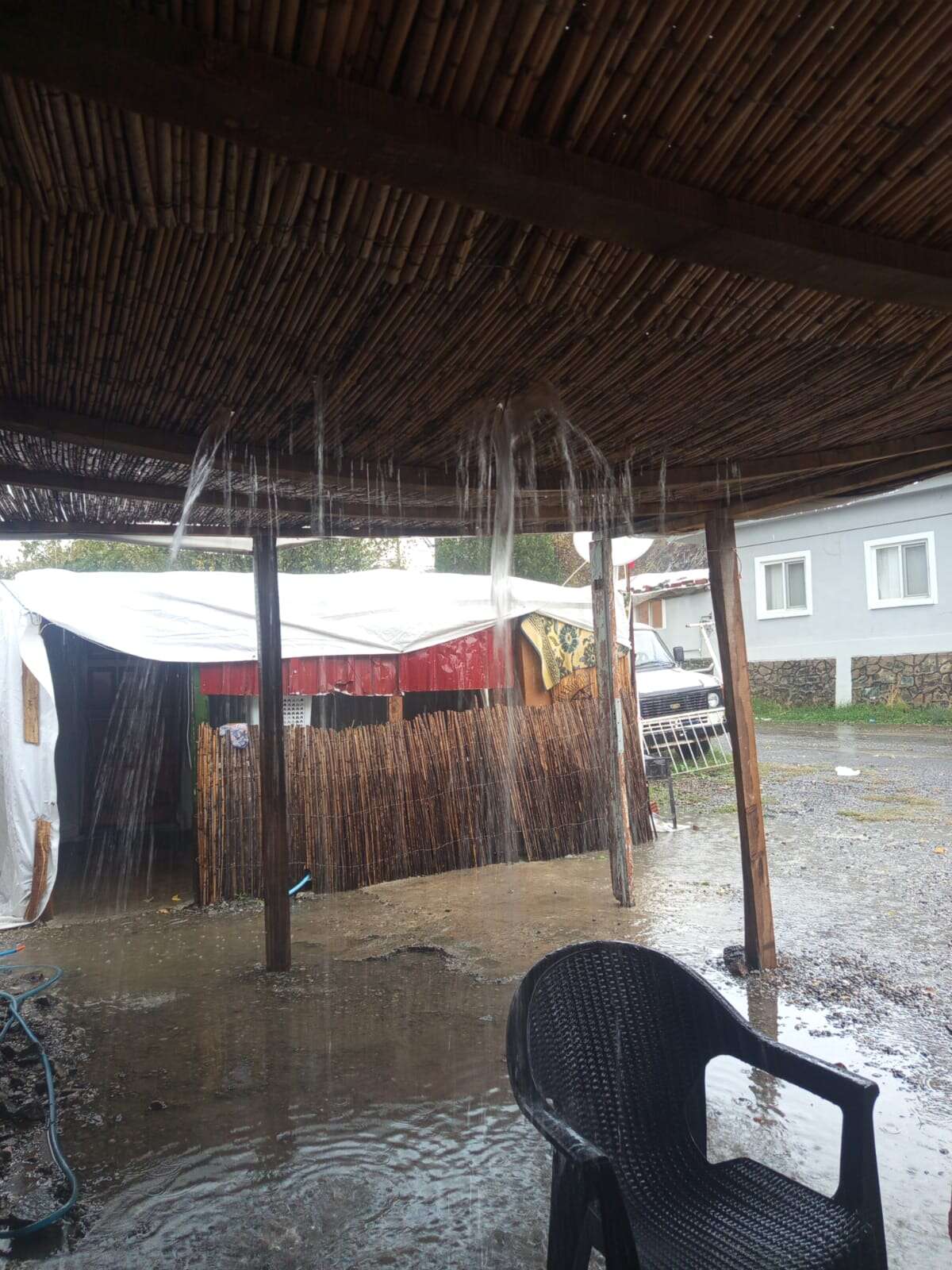 Ortaca’da Şiddet Mağduru Üç Çocuk Annesi Çadırda Yaşam Mücadelesi Veriyor 1